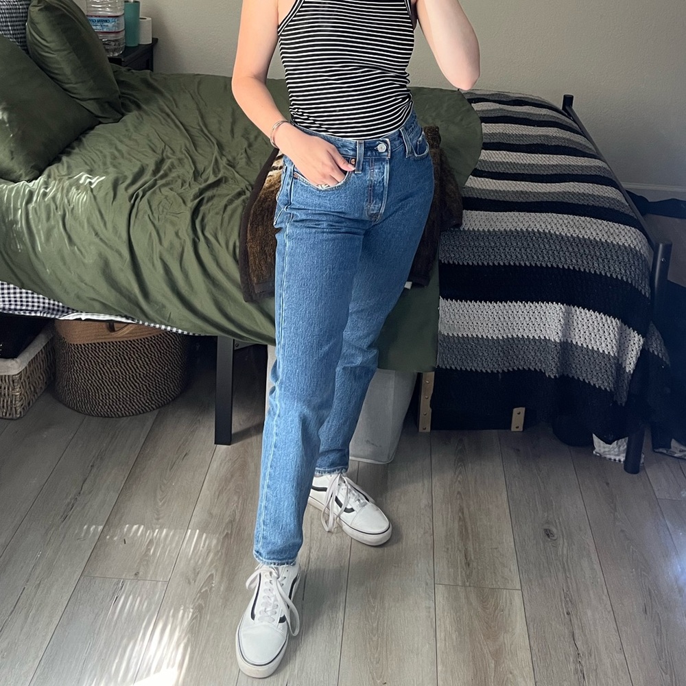 Levi mom jeans